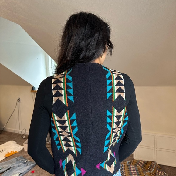 Authentic Pendleton Aztec Wool - Picture 6 of 6